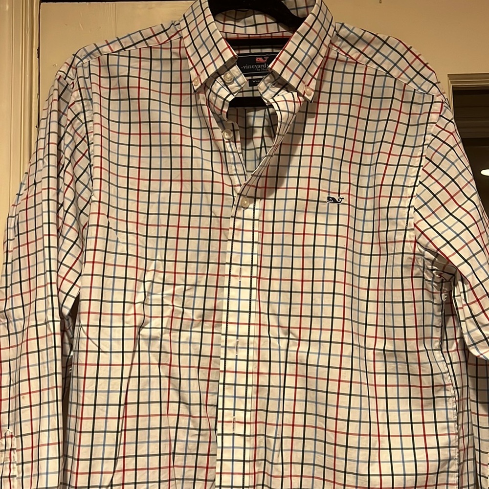 Vineyard Vines - men’s long sleeve button down - like new condition